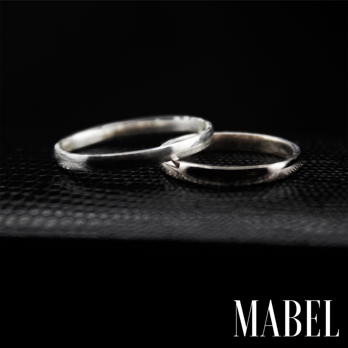 Aliança China + Brinde Exclusivo: Anel Solitário, Foto Polaroide e Colar Ponto de luz