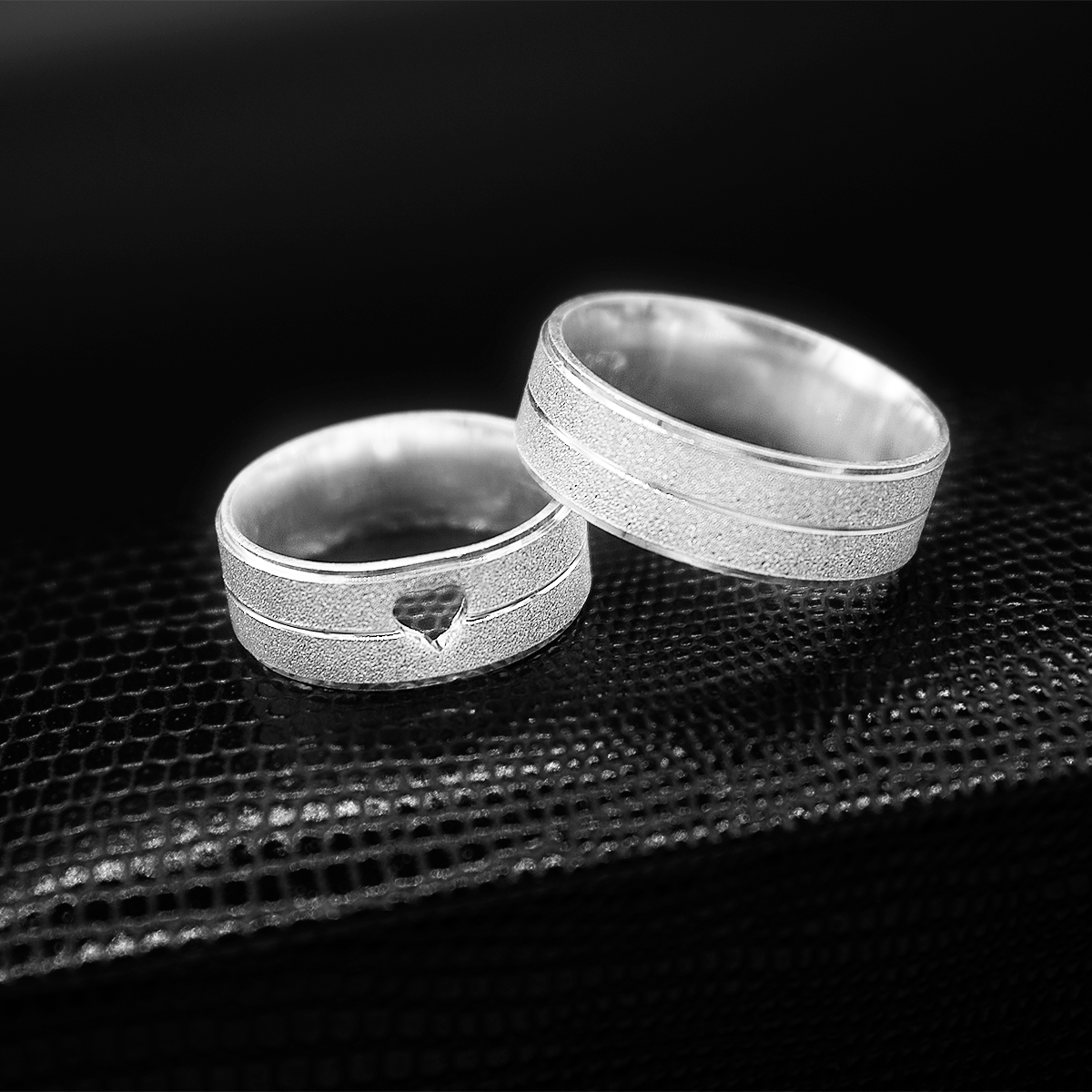 Aliança Bahamas + Brinde Exclusivo: Anel Solitário, Foto Polaroide e Colar Ponto de luz