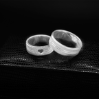 Aliança Catar + Brinde Exclusivo: Anel Solitário, Foto Polaroide e Colar Ponto de luz